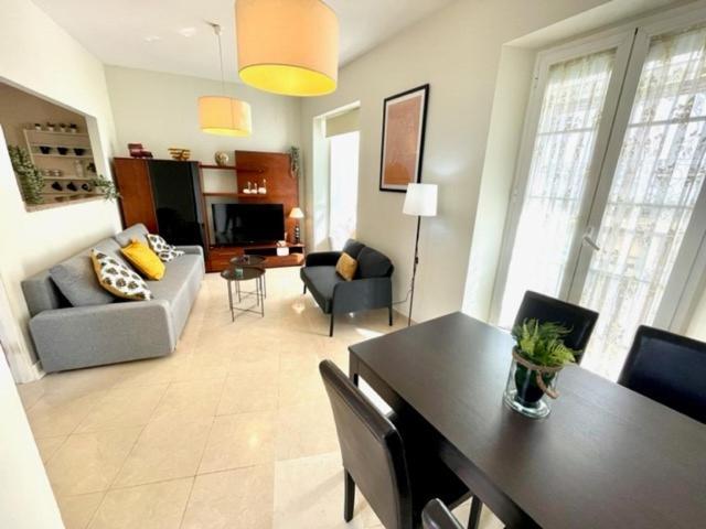 Gatu Premium Villa Patio Andaluz เอลปูแอร์โต เด ซานตามาริอา ภายนอก รูปภาพ