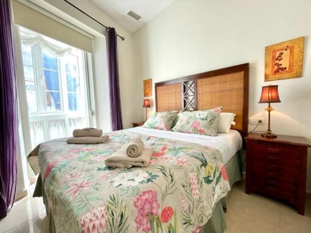 Gatu Premium Villa Patio Andaluz เอลปูแอร์โต เด ซานตามาริอา ภายนอก รูปภาพ